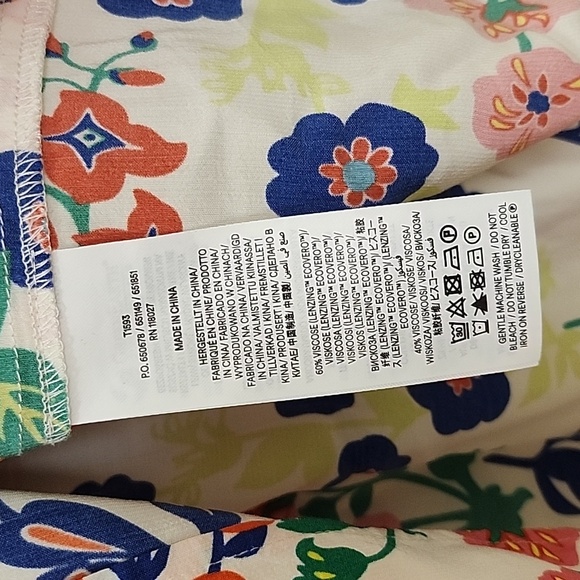 Boden Flame Scarlet Diamond Terrace Alicia Red and Pink Floral Blouse Size 8 - Picture 15 of 16